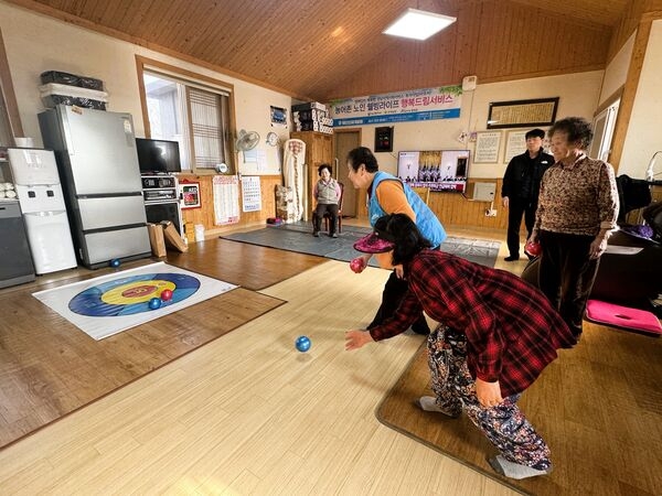 장성군 북하면 복지기동대 “어르신 생기 충전 성공!” 이미지 2