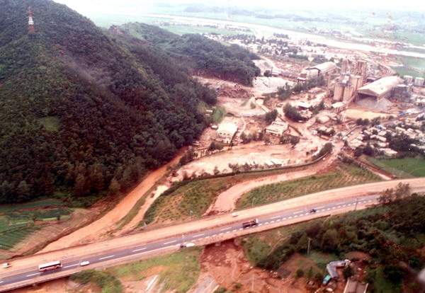 1989수해현장(고려시멘트공장침수)