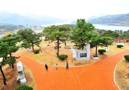 장성호 문화예술공원 내부