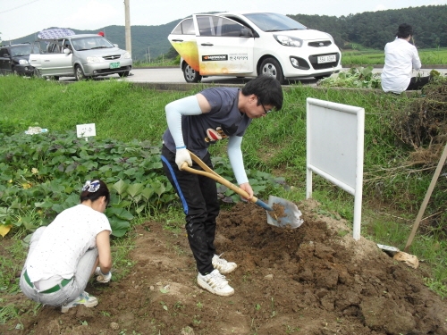 8월 키움장애인가족지원센터 농장활동 사진입니다 이미지 1