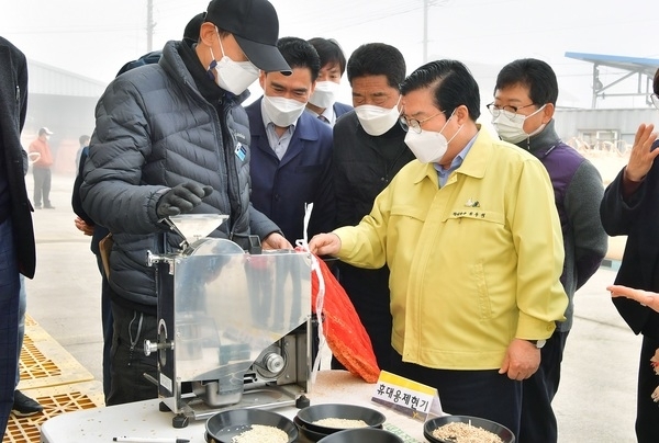 유두석 장성군수, 공공비축미곡 매입현장 점검  이미지 2