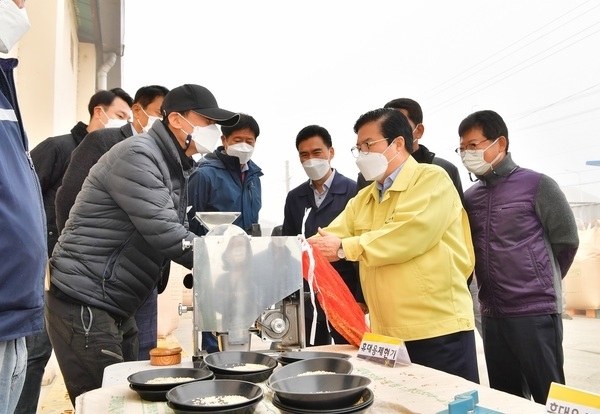 유두석 장성군수, 공공비축미곡 매입현장 점검  이미지 3