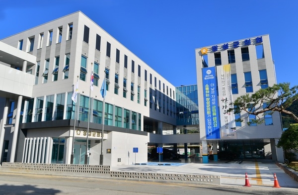 장성군의회, 독립청사 개청 후 첫 회의 개최 이미지 1