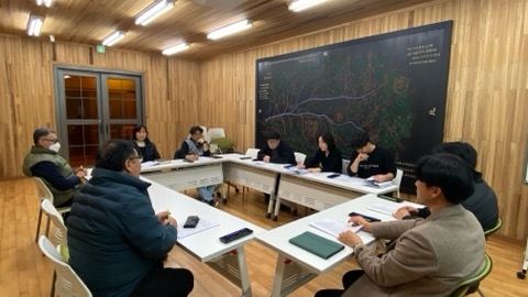  2025년 우수 평생학습 프로그램 지원사업 관계자 회의 이미지 1