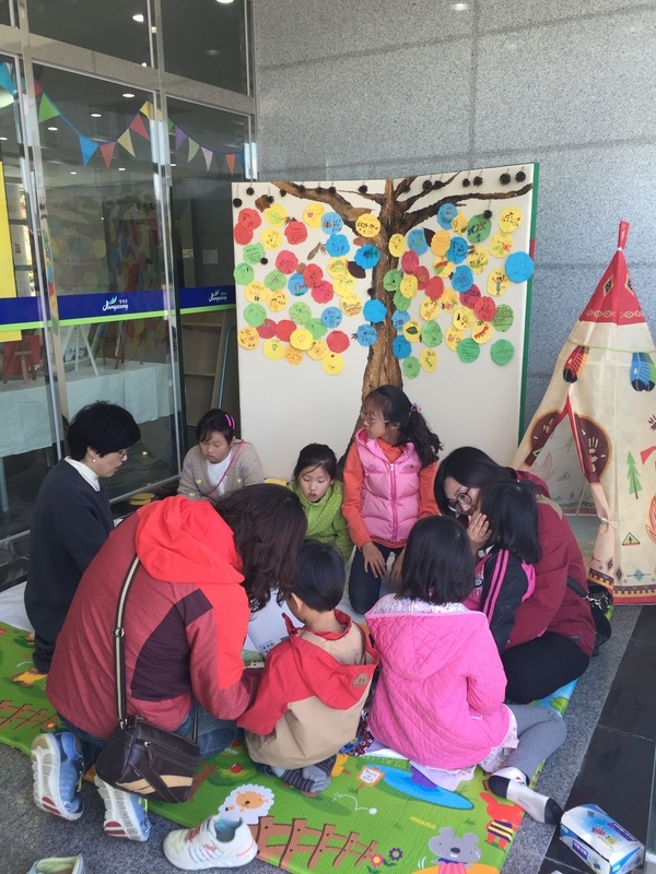 장성군립도서관, 책놀이 한마당 ‘성황’ 이미지 2