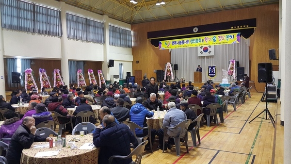 장성 삼서면 어르신, 경로잔치서 어꺠춤 덩실 이미지 1