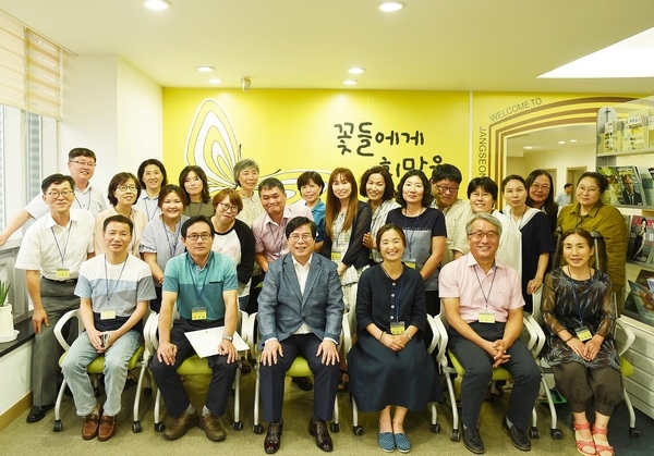 장성군립도서관, 매월 ‘이달의 책’ 선정 소개 이미지 1