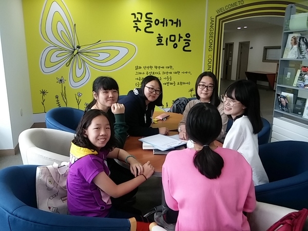 문불여장성(文不如長城), 책의 향기가 흐른다 [ 문화시설사업소] 이미지 1