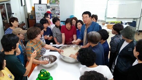 장성군, 여성 농업인 ‘천연발효식초 제조법 교육’ 이미지 1