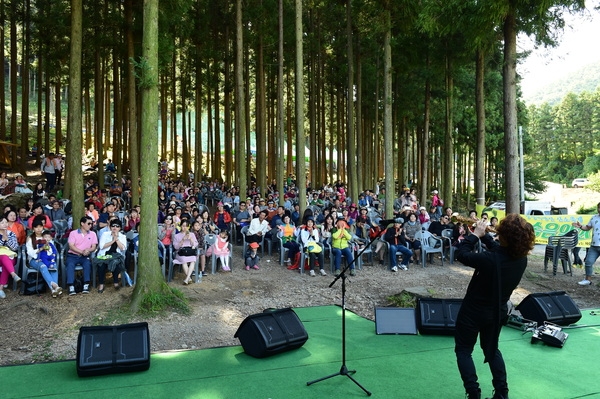 ‘편백나무 숲’에서 즐기는 ‘축령산 산소축제’ 이미지 1