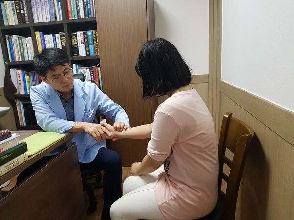 장성군드림스타트, 한의원과 손잡고 ‘맞춤 한약 지원‘ 이미지 1