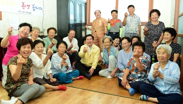 가정의 달 5월… ‘실버복지 1번지’는 장성! 이미지 1