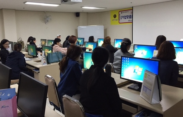 장성군, 경력단절여성 취·창업 돕는다 이미지 1