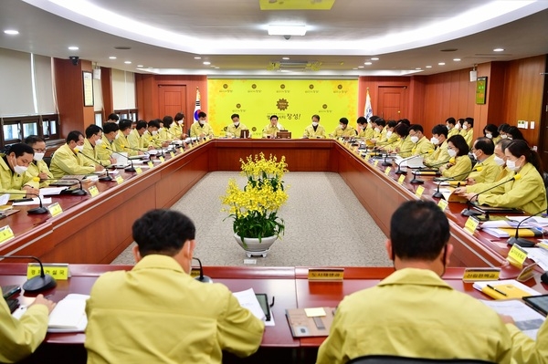 장성군 간부공무원, 긴급재난지원금 기부 이미지 2