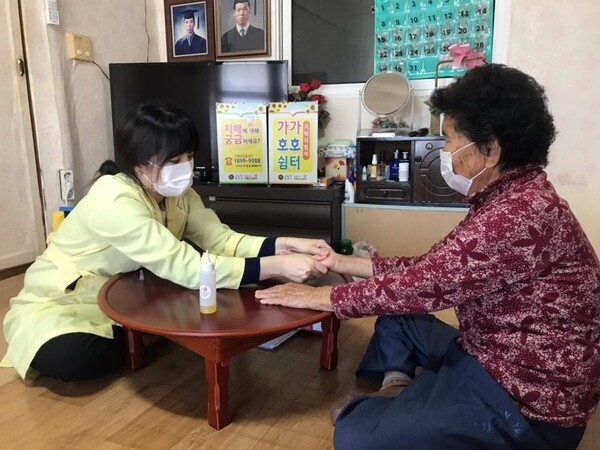 장성군, 치매환자 가정에 ‘1:1 가가호호 쉼터’ 운영 호평 이미지 1