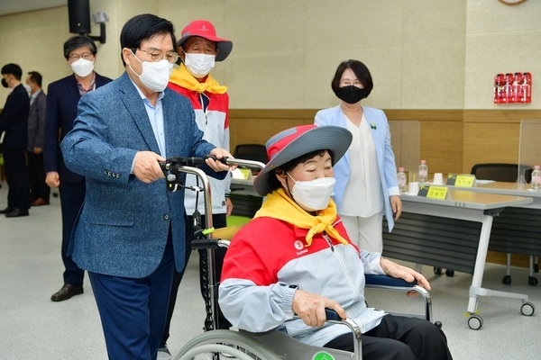장성군 “이제 휠체어 타고 여행할 수 있어요!” 이미지 2