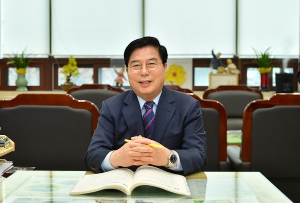 유두석 장성군수, 공약 이행 3년 연속 우수… 비결은? 이미지 1