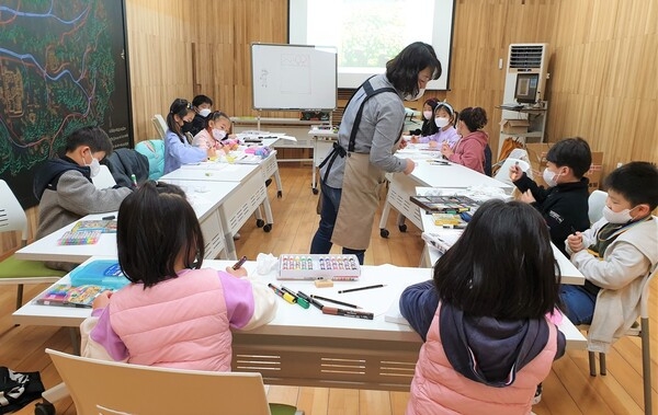 장성군립도서관, 하반기 문화교실 프로그램 운영 이미지 3