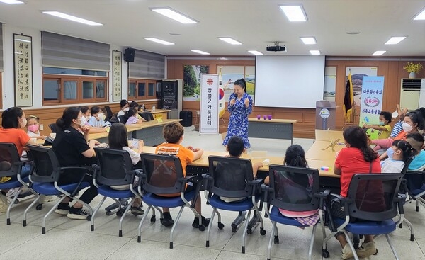 장성군, 다문화가정 20가구 고향 방문 지원 이미지 2