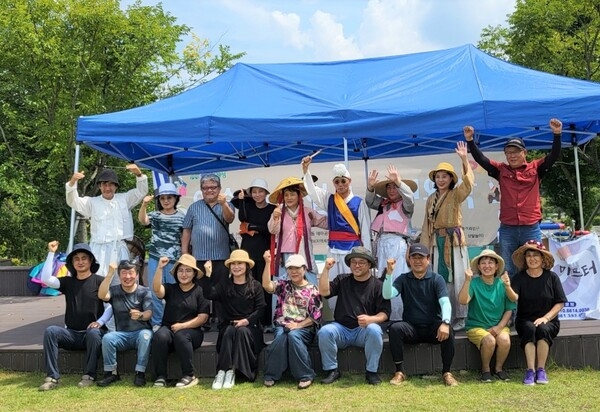 [포토] 장성군 “욜로와장성 놀러와마켓 너무 재미있어요” 이미지 3
