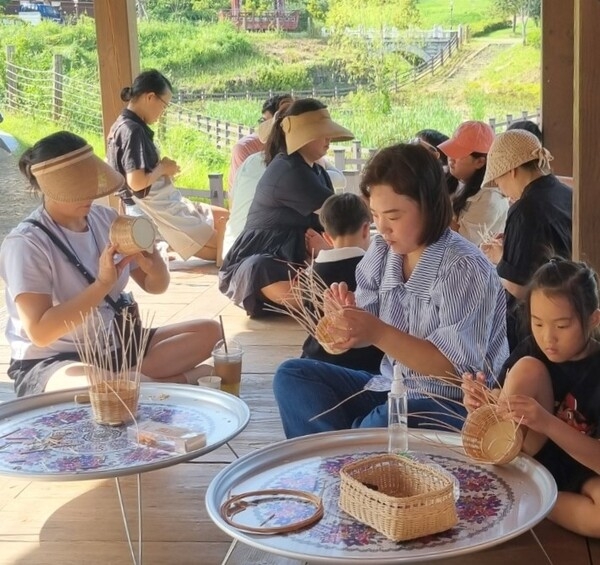 [포토] 장성군 “욜로와장성 놀러와마켓 너무 재미있어요” 이미지 1