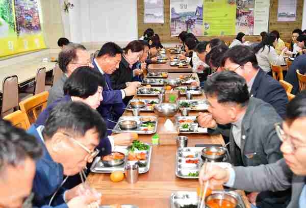 “장성군에서 재배한 명품 ‘안평쌀’ 대령이오!” 이미지 2