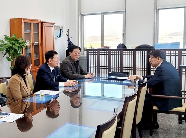 장성군, 국비 확보 ‘총력’… 김한종 군수 17일 국회 방문 이미지 1