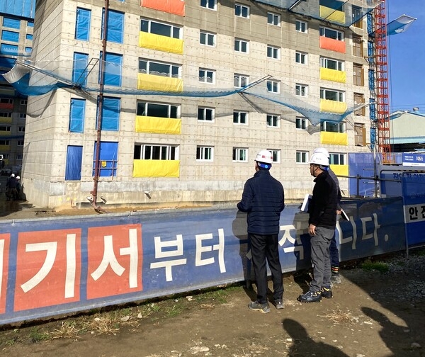 장성군, 동절기 공동주택 건설현장 안전점검 실시 이미지 1