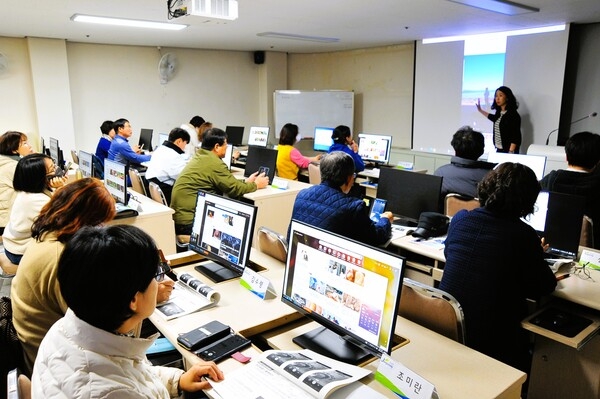 “대세는 짧은 영상!” 장성군, 주민정보화 교육 시행 이미지 2