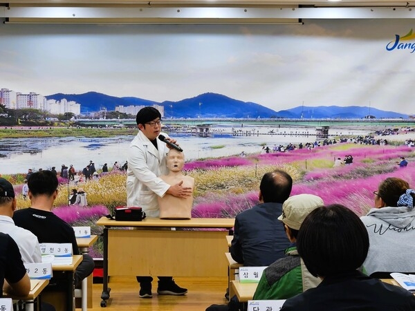 [포토] 장성군 “생명 살리는 응급처치 방법 알려드려요” 이미지 2