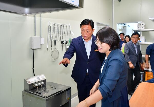 장성군 ‘홍길동 김부각’ 미국 수출길 오른다 이미지 2