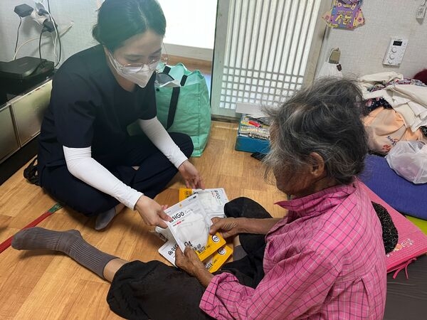 장성군, 건강 고위험군 주민에 마스크 2만 5000매 지원 이미지 1