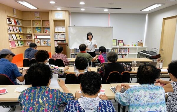 장성군 ‘디지털로 찾아가는 한글교실’서 보이스피싱 예방 교육 이미지 2