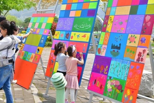 장성군 “축제는 끝났지만… 황룡강 봄꽃은 지금부터” 이미지 2