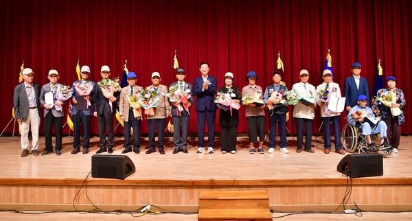 장성군, 6‧25전쟁 제75주년 행사 거행 이미지 1