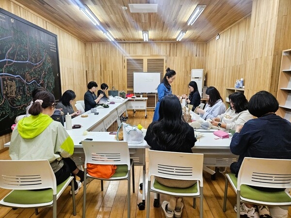 장성군, 하반기 도서관 문화교실 수강생 모집 이미지 2
