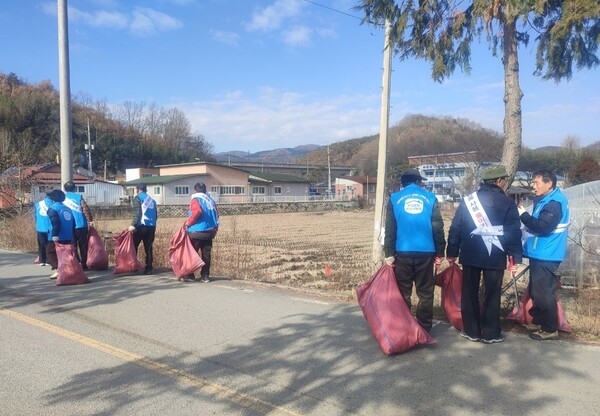장성군 서삼면 복지기동대 “이웃을 가족처럼” 이미지 3