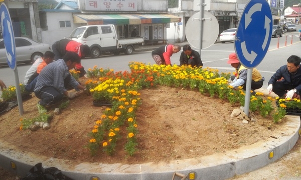 약수로터리(약수마을) 이미지 3