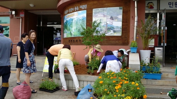 꽃보다 사람이 더 많네.. 이미지 2