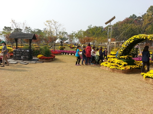 노란꽃잔치에  서삼초등학교 친구들도 함께~ 이미지 1