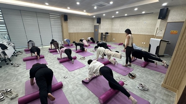 [5월] 마음쉼표 요가 3차시 완료! 이미지 2