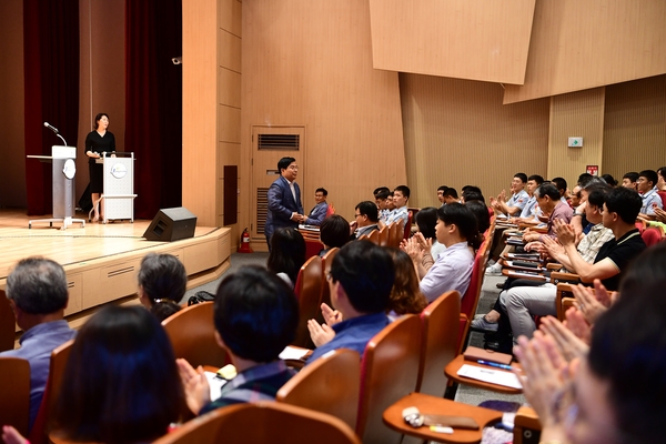 제1097회 21세기 장성아카데미 전영수 한양대학교 교수