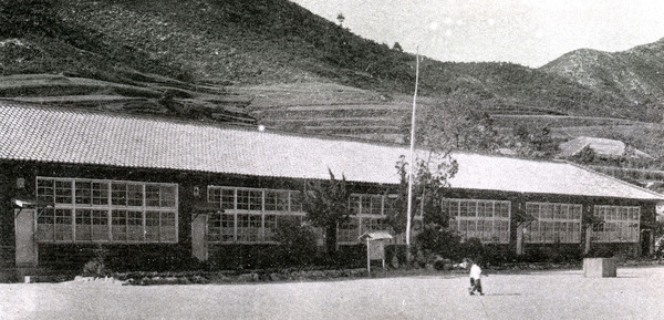 약진하는장성군(삼계면국민학교)