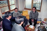 이균범 도지사-김재식 전 ...