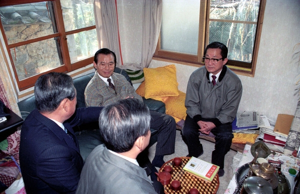 이균범 도지사-김재식 전 도지사 방문