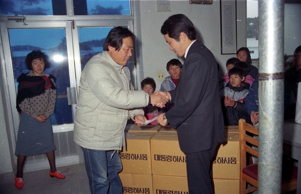 상록원 대통령하사품전달