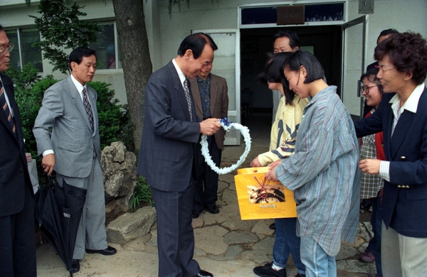 구용상 도지사 상록원 방문
