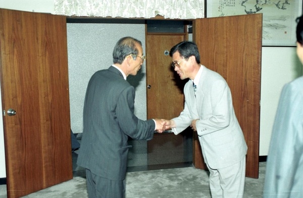 민선1기 제32대 김흥식 군수 취임