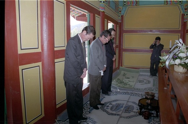 조규하 도지사 3.1사우 참배