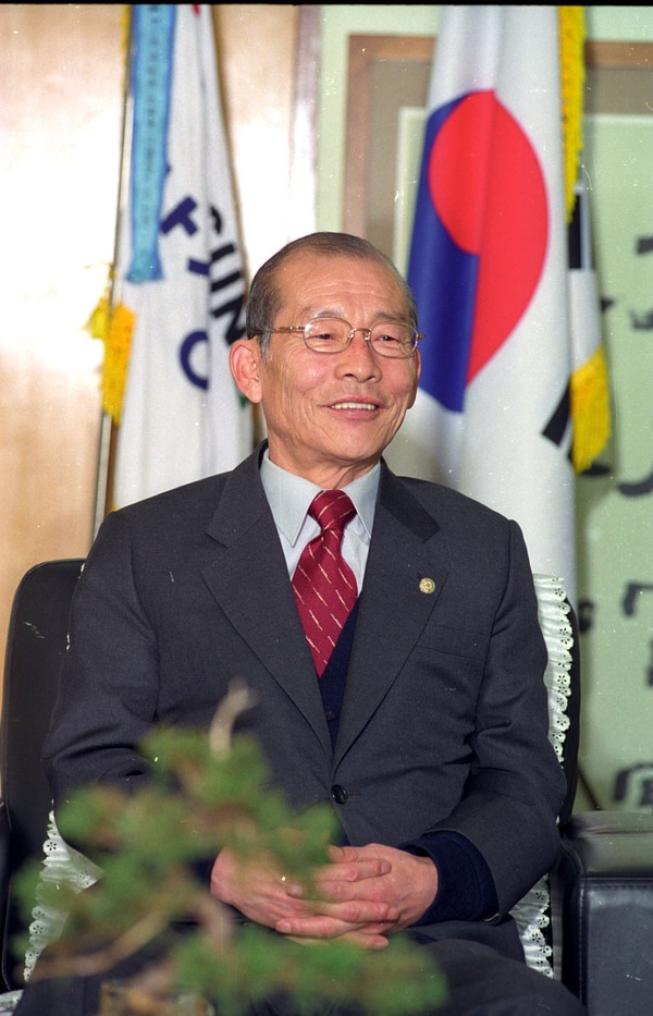 집무광경